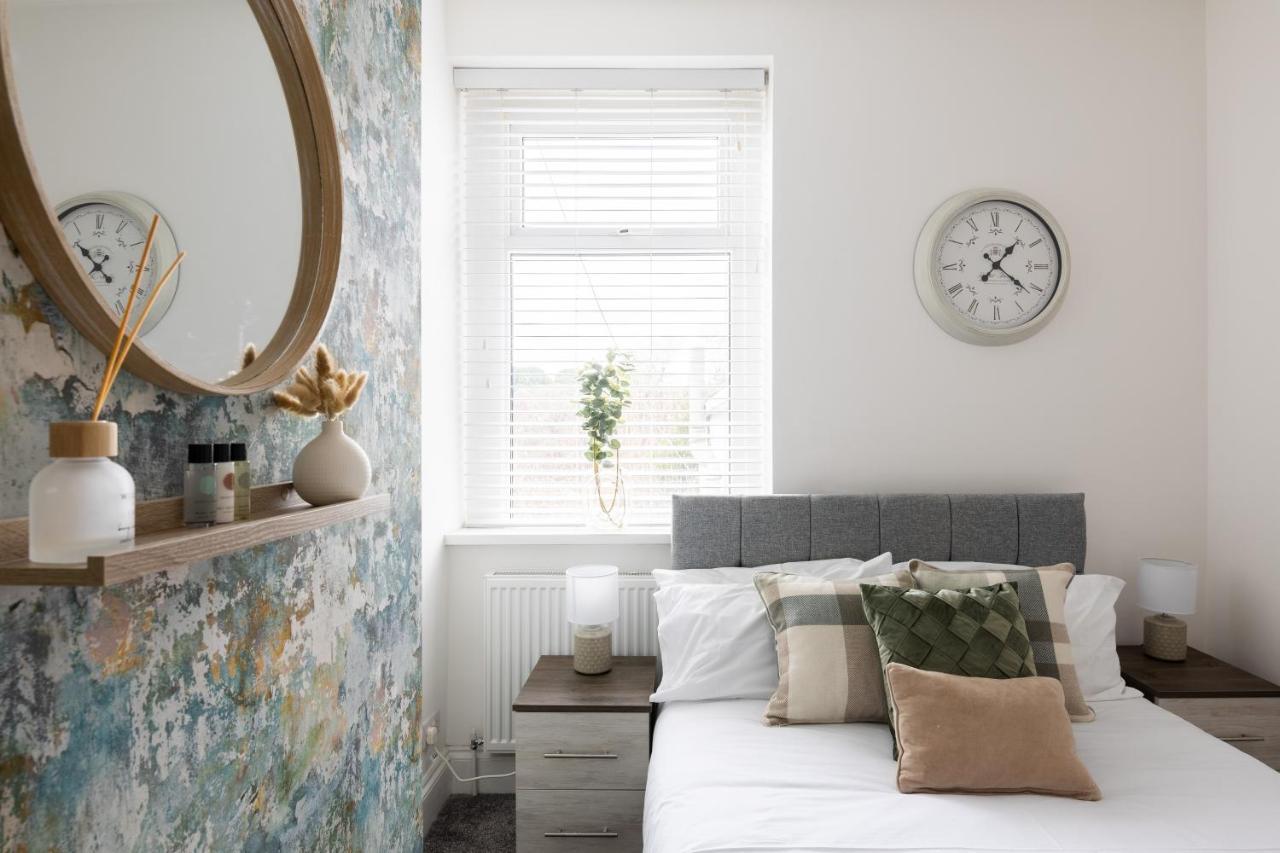 Levi Suite By Koya Homes - 3-Bedroom Home, Downtown Cardiff, Free Parking Exterior photo