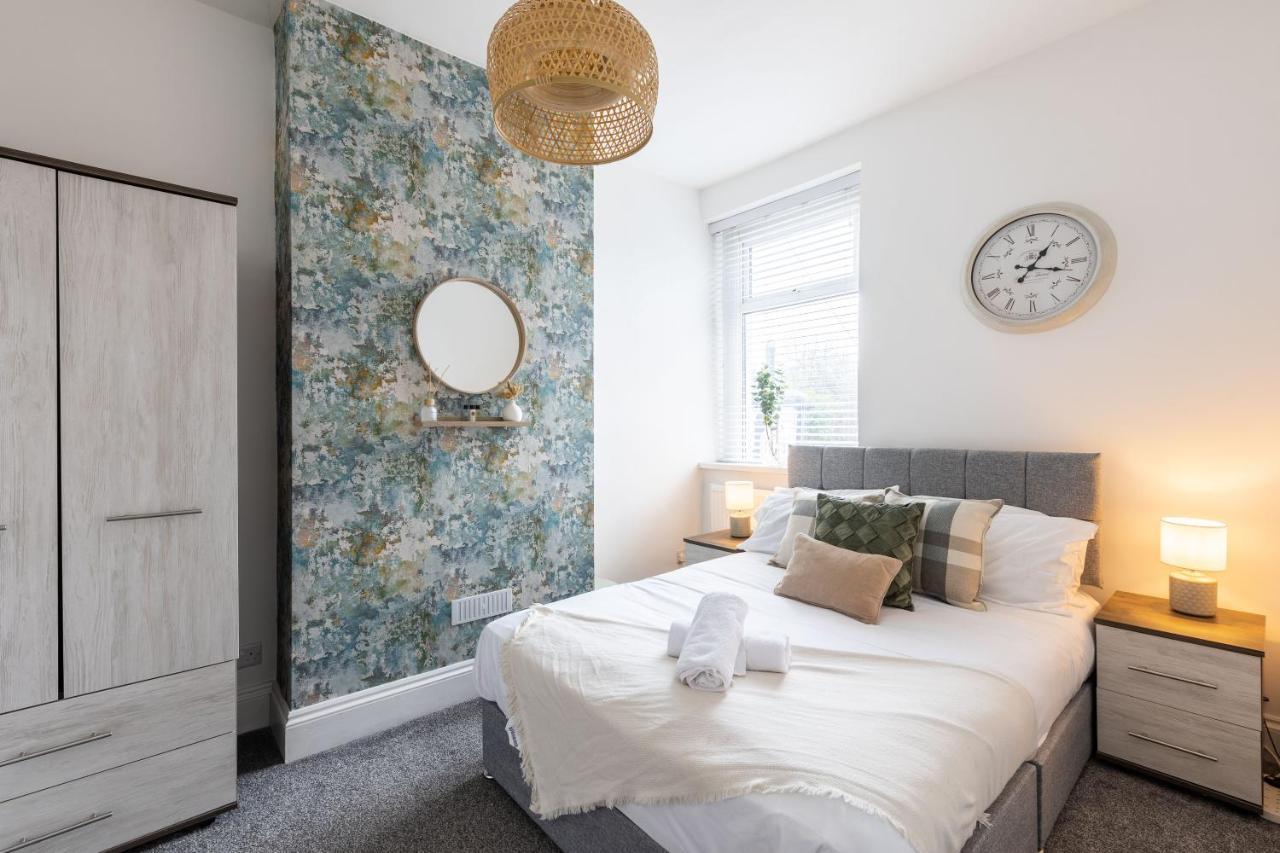 Levi Suite By Koya Homes - 3-Bedroom Home, Downtown Cardiff, Free Parking Exterior photo